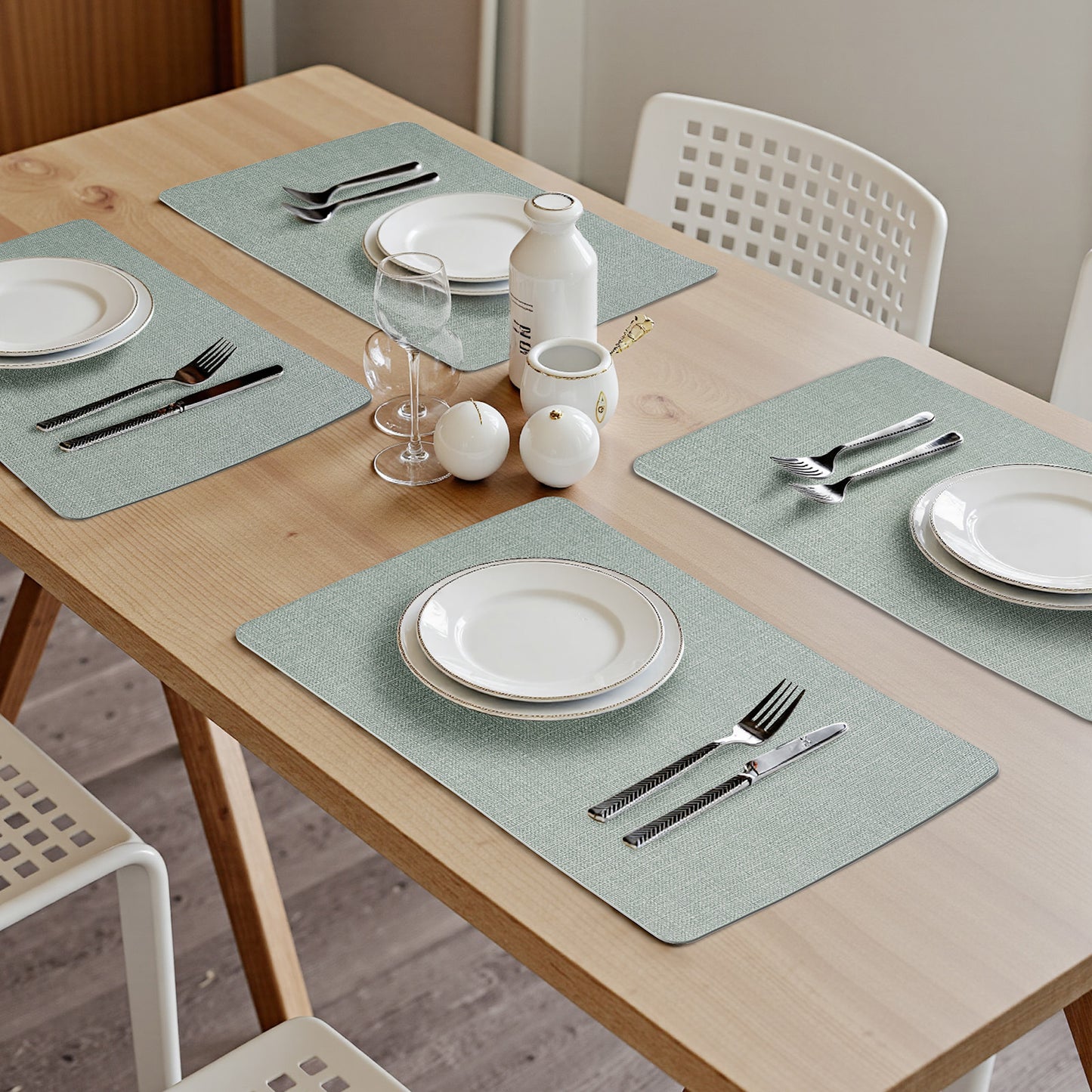 Vegan Leather Placemats Set 2/4/6, Easy-Clean Table Mats