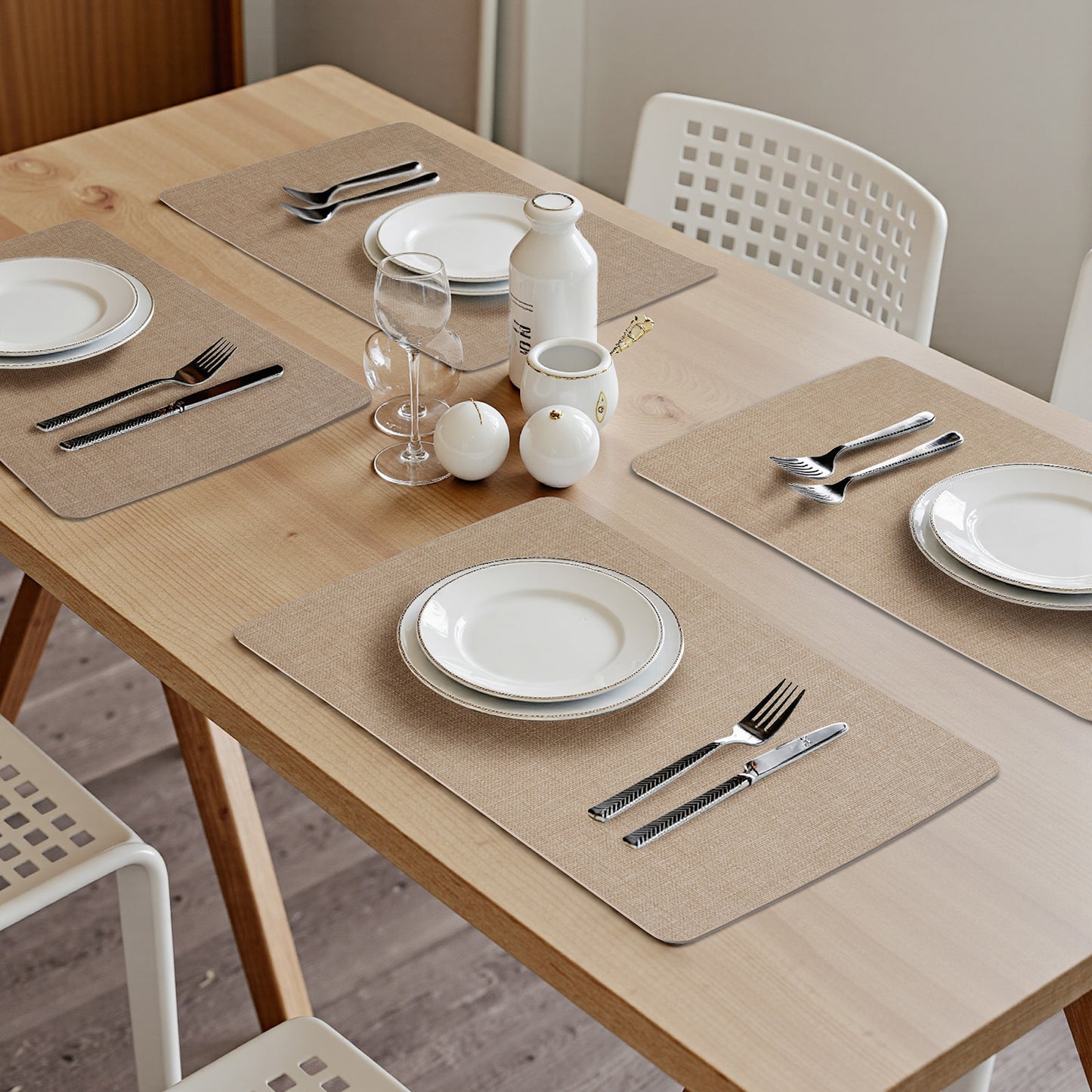 Vegan Leather Placemats Set 2/4/6, Easy-Clean Table Mats